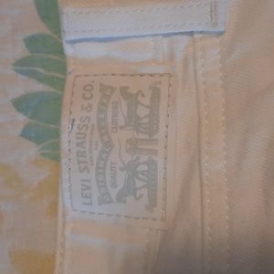 Levis white ankle jeans